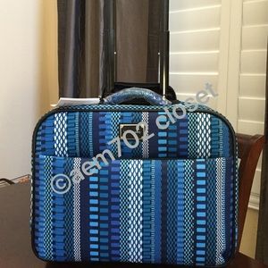 NWT VERA BRADLEY ON A ROLL WORK BAG